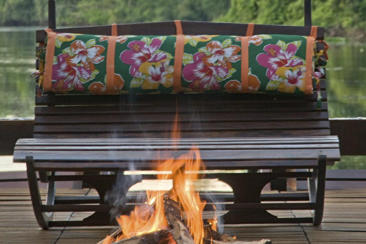 CL-Bonfire at floating deck-Luis Gomes