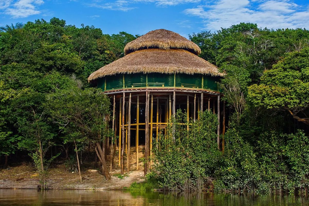 Juma-Lodge-epoca-da-seca-dos-rios-topo