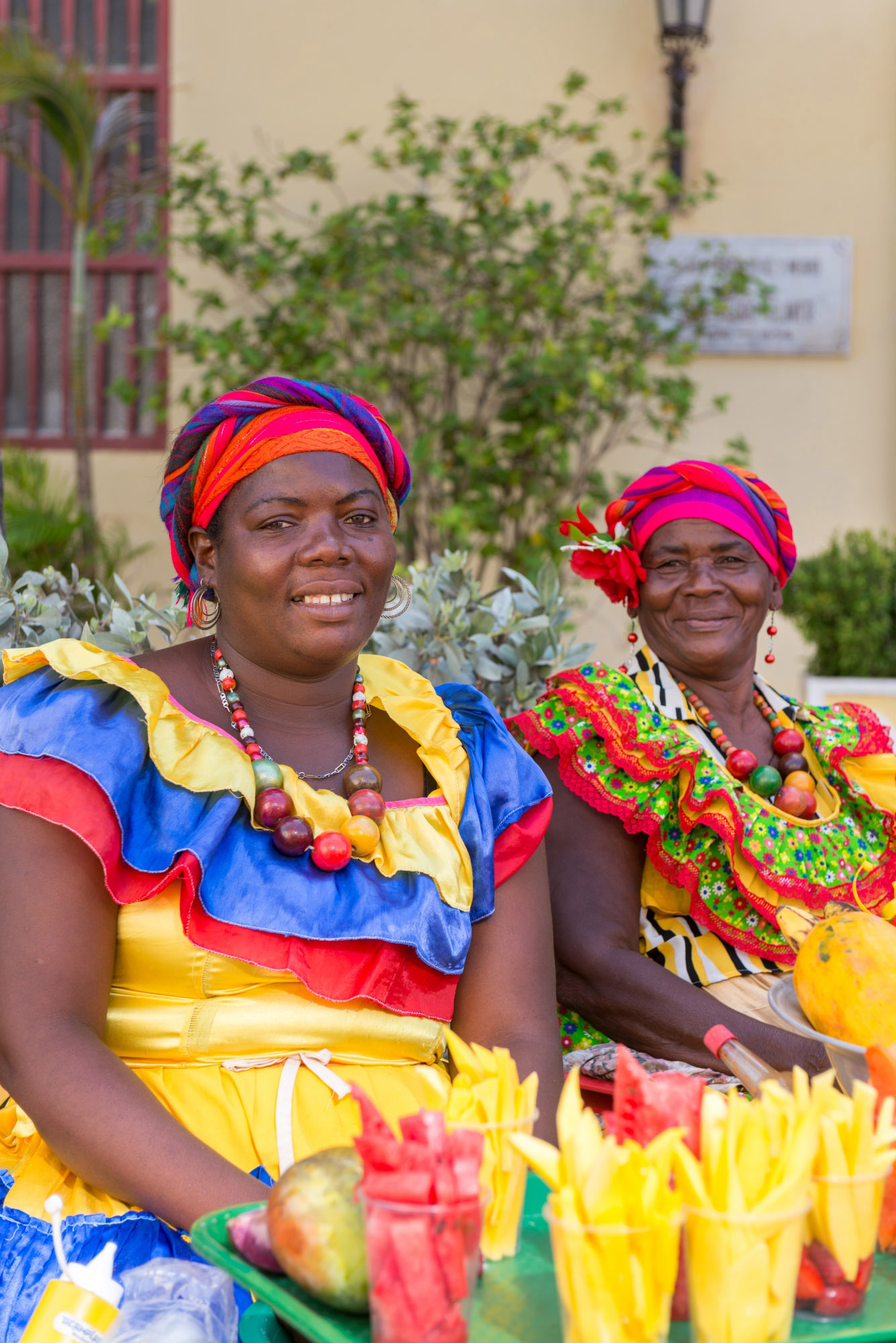 apenas editorial Palenqueras en Cartagena, Colombia