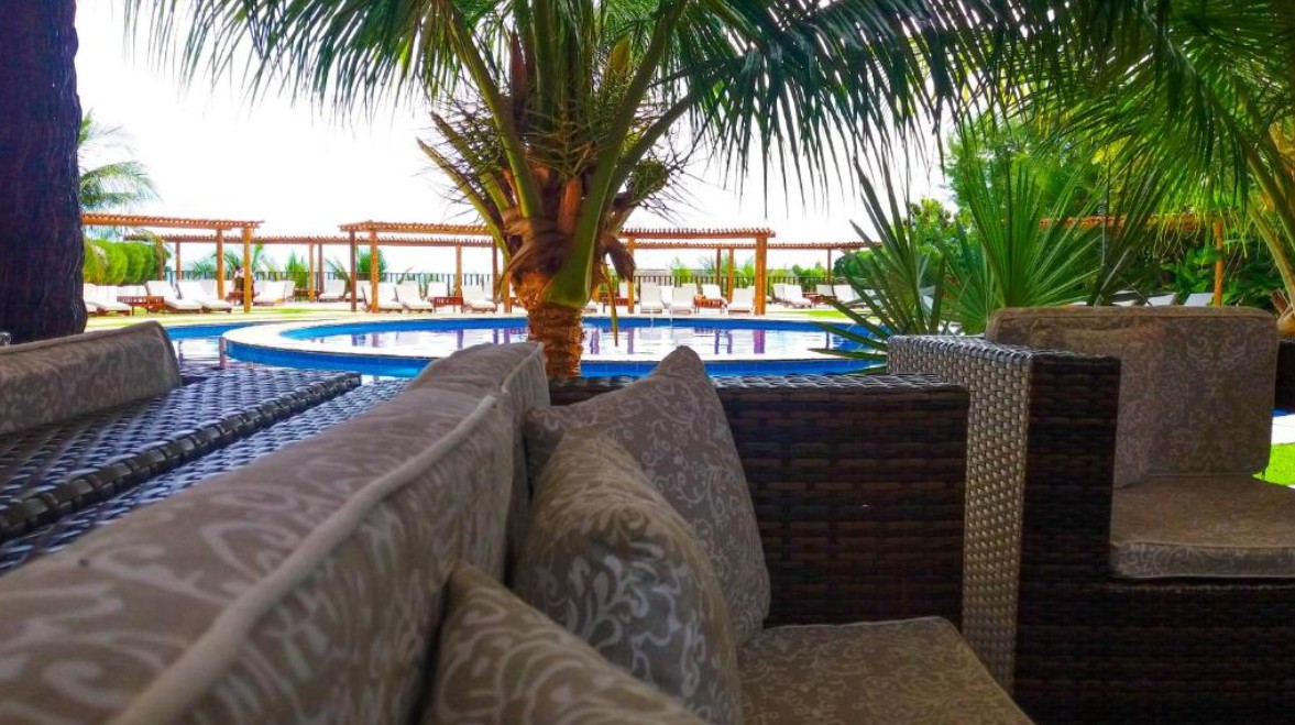 Hotel Long Beach Canoa