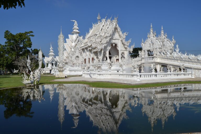 Chiang Rai - Wat Rong Khun (1)
