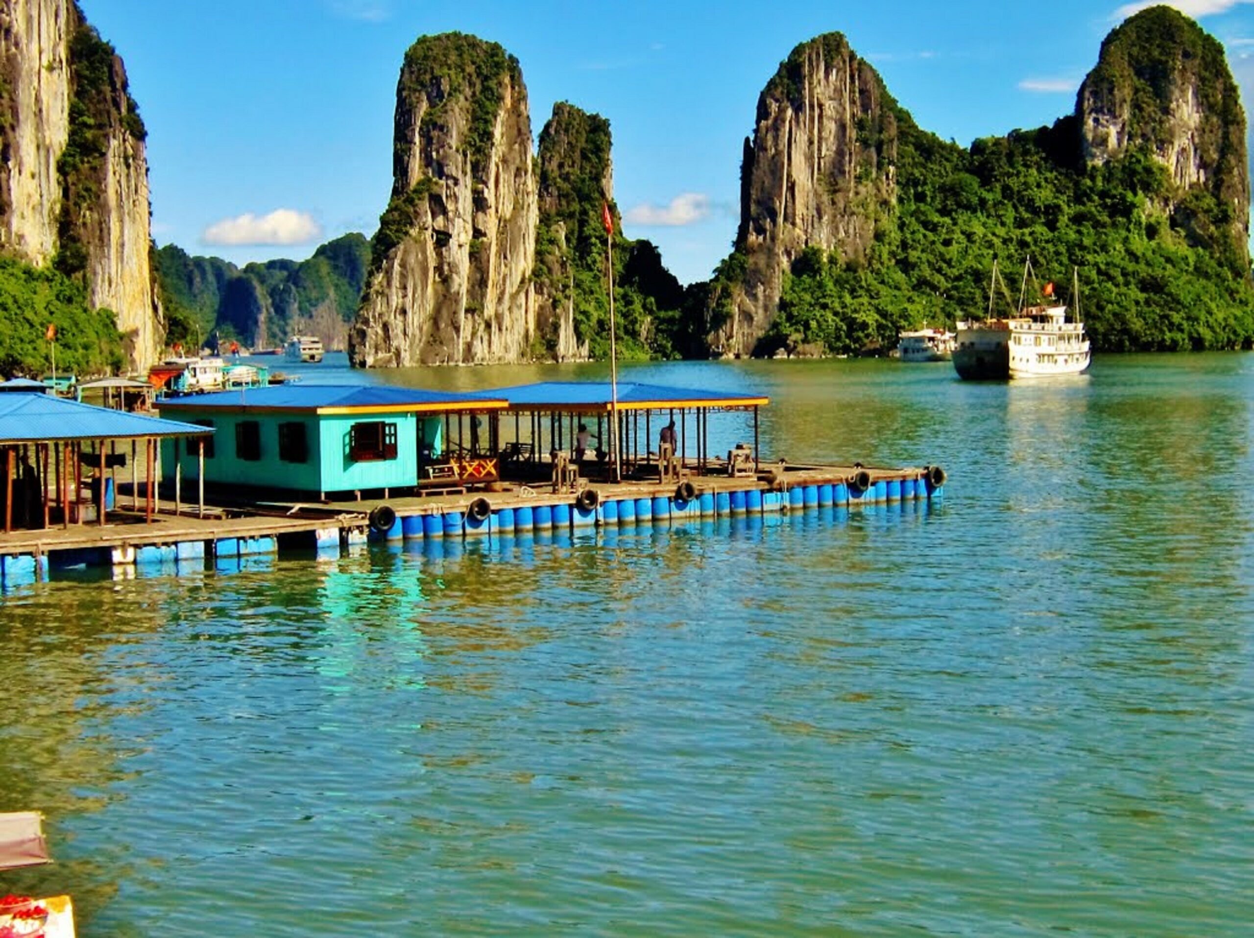 Halong Bay - scenic view (2)